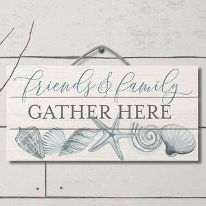 Highland Woodcrafters Wooden Coastal Friends & Family Wall Sign Seashell Design